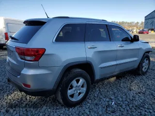 2011 Jeep Grand Cherokee Laredo with VIN 1J4RR4GG1BC514734, listed as a Copart auction lot 44887165 with 161,275 mi miles and Salvage Title. Bid and sale history available at carsss.com. Image 3.