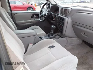 2006 Chevrolet TrailBlazer with VIN 1GNDT13S862319128, listed as a IAAI auction lot 41919453 with 182,628 mi miles and . Bid and sale history available at DreamBid. Image 5.