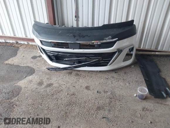 2024 Buick Envision Preferred with VIN LRBFZME45RD063277, listed as a IAAI auction lot 42120505 with 21,752 mi miles and . Bid and sale history available at DreamBid. Image 12.