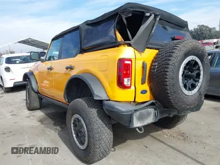 2022 Ford Bronco with VIN 1FMEE5DH6NLB14350, listed as a IAAI auction lot 41486823 with 27,587 mi miles and . Bid and sale history available at DreamBid. Image 3.