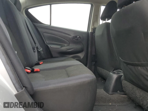 2012 Nissan Versa S z VIN 3N1CN7APXCL816002, wystawiony jako Copart lot #49552405 z przebiegiem 90 082 mil mil oraz Czysty tytuł • Clean title. Historia ofert i sprzedaży dostępna na DreamBid. Obrazek 10.