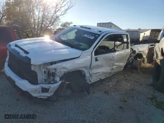 2022 GMC Sierra 2500HD AT4 with VIN 1GT49PEY9NF313275, listed as a Copart auction lot 79448624 with 0 mi miles and Salvage Title. Bid and sale history available at carsss.com. Image 1.