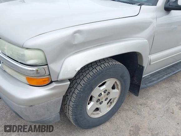 2004 Chevrolet Tahoe LS with VIN 1GNEK13Z74J181914, listed as a IAAI auction lot 41881310 with 213,223 mi miles. Bid and sale history available at carsss.com. Image 6.