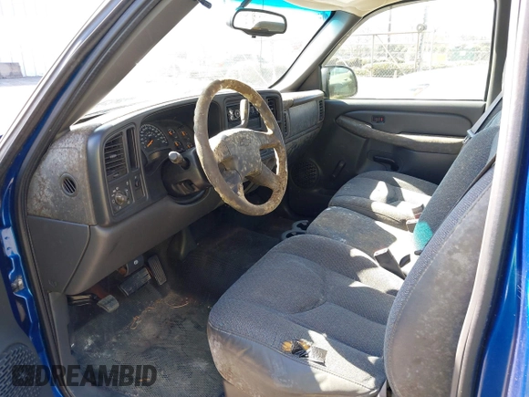 2004 Chevrolet Silverado 1500 Work Truck with VIN 1GCEC14X44Z140886, listed as a IAAI auction lot 41681183 with 209,844 mi miles. Bid and sale history available at carsss.com. Image 8.