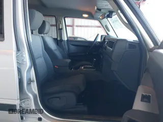 2008 Jeep Commander Sport with VIN 1J8HH48K58C143456, listed as a IAAI auction lot 41847541 with 163,209 mi miles and . Bid and sale history available at DreamBid. Image 5.