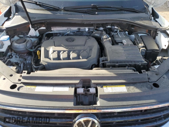 2022 Volkswagen Tiguan SE R-Line Black with VIN 3VV8B7AX8NM071695, listed as a Copart auction lot 87423714 with 27,776 mi miles and Salvage Title. Bid and sale history available at DreamBid. Image 13.