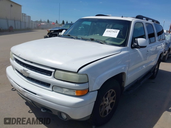 2002 Chevrolet Suburban Z71 with VIN 3GNFK16Z22G270482, listed as a IAAI auction lot 41827919 with 206,240 mi miles. Bid and sale history available at carsss.com. Image 2.