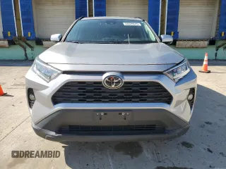 2021 Toyota RAV4 XLE with VIN 2T3W1RFV6MC152866, listed as a Copart auction lot 53529645 with 0 mi miles and Salvage Title. Bid and sale history available at carsss.com. Image 5.