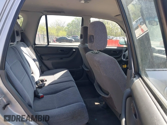 1998 Honda CR-V EX with VIN JHLRD1864WC041543, listed as a IAAI auction lot 42052076 with 322,864 mi miles. Bid and sale history available at carsss.com. Image 8.