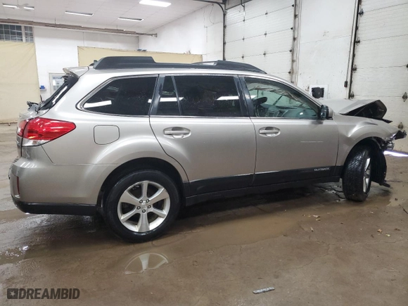 2014 Subaru Outback 2.5i Limited with VIN 4S4BRCLC2E3319911, listed as a Copart auction lot 45873895 with 161,076 mi miles and Clean Title. Bid and sale history available at carsss.com. Image 3.