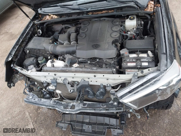 2019 Toyota 4Runner SR5 with VIN JTEBU5JR8K5700020, listed as a IAAI auction lot 41691677 with 70,562 mi miles. Bid and sale history available at carsss.com. Image 10.