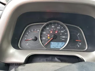 2015 Toyota RAV4 LE z VIN JTMBFREV1FD147591, wystawiony jako Copart lot #64613005 z przebiegiem 119 718 mil mil oraz Szkoda całkowita • Salvage title. Historia ofert i sprzedaży dostępna na DreamBid. Obrazek 9.