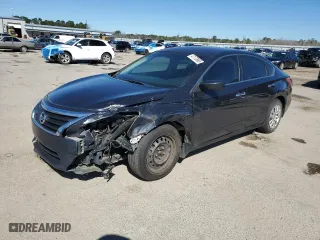 2013 Nissan Altima 2.5 S with VIN 1N4AL3AP1DC902885, listed as a Copart auction lot 47172665 with 174,389 mi miles and Salvage Title. Bid and sale history available at carsss.com. Image 1.