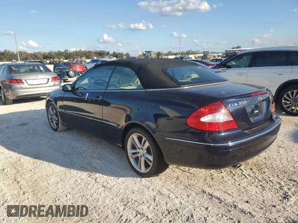 2007 Mercedes-Benz CLK-Class 3.5L with VIN WDBTK56F07F226982, listed as a Copart auction lot 76158714 with 0 mi miles and Salvage Title. Bid and sale history available at carsss.com. Image 2.