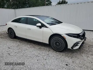 2022 Mercedes-Benz EQS with VIN W1KCG4EB2NA020719, listed as a Copart auction lot 63239814 with 28,722 mi miles and Salvage Title. Bid and sale history available at carsss.com. Image 4.