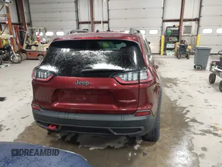 2020 Jeep Cherokee Trailhawk с VIN 1C4PJMBX2LD613814, выставлен на аукционе IAAI как лот 41253162 с пробегом 55 002 миль миль и . История ставок и продаж доступна на DreamBid. Изображение 17.