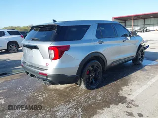 2022 Ford Explorer ST with VIN 1FM5K8GC8NGB07967, listed as a IAAI auction lot 41978884 with 30,419 mi miles. Bid and sale history available at carsss.com. Image 4.
