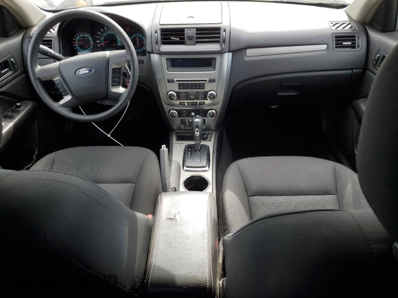 2010 Ford Fusion SE with VIN 3FAHP0HAXAR184611, listed as a Copart auction lot 44443115 with 129,111 mi miles and Clean Title. Bid and sale history available at DreamBid. Image 8.