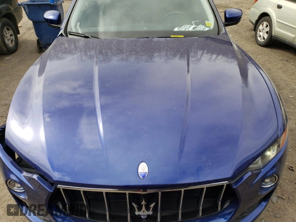 2017 Maserati Levante z VIN ZN661XUA0HX225989, wystawiony jako Copart lot #42369333 z przebiegiem 47 511 mil mil oraz Szkoda całkowita • Salvage title. Historia ofert i sprzedaży dostępna na DreamBid. Obrazek 12.