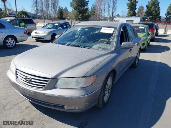 2008 Hyundai Azera Limited with VIN KMHFC46F78A289156, listed as a IAAI auction lot 41689709 with 192,480 mi miles. Bid and sale history available at carsss.com. Image 6.
