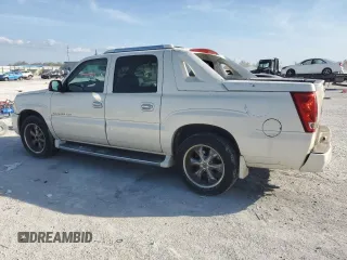 2003 Cadillac Escalade EXT z VIN 3GYEK63N53G165742, wystawiony jako Copart lot #45968195 z przebiegiem 148 476 mil mil oraz Tytuł czysty. Historia ofert i sprzedaży dostępna na DreamBid. Obrazek 2.