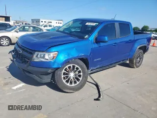 2020 Chevrolet Colorado 4WD ZR2 z VIN 1GCGTEEN6L1104160, wystawiony jako Copart lot #56140705 z przebiegiem 70 683 mil mil oraz Szkoda całkowita • Salvage title. Historia ofert i sprzedaży dostępna na DreamBid. Obrazek 1.
