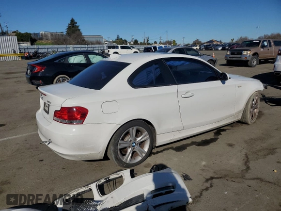 2009 BMW 1 Series 128i with VIN WBAUP73559VK76054, listed as a Copart auction lot 41538195 with Not Provided miles and Salvage Title. Bid and sale history available at carsss.com. Image 3.