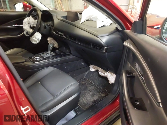 2024 Mazda CX-30 S Preferred with VIN 3MVDMBCM7RM685929, listed as a IAAI auction lot 41574303 with 7,928 mi miles and . Bid and sale history available at DreamBid. Image 5.