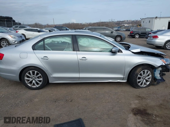 2014 Volkswagen Jetta Sedan SE w/Connectivity/Sunroof PZEV with VIN 3VWD17AJ5EM362888, listed as a IAAI auction lot 41787904 with 143,332 mi miles. Bid and sale history available at carsss.com. Image 13.