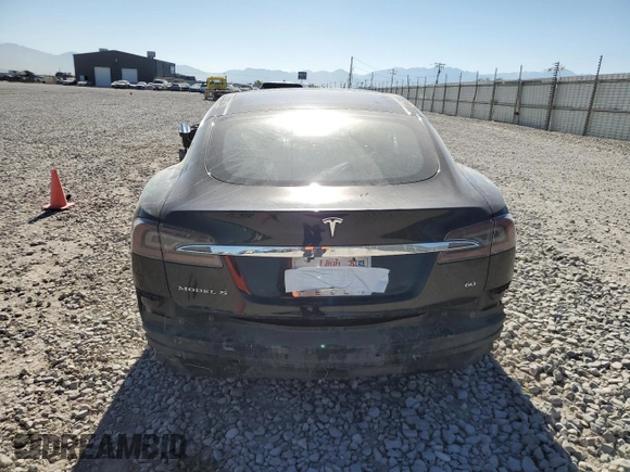 2013 Tesla Model S with VIN 5YJSA1CG7DFP07432, listed as a Copart auction lot 59695375 with 180,037 mi miles and Salvage title. Bid and sale history available at DreamBid. Image 6.