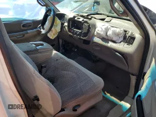2000 Ford F-150 XL with VIN 1FTRX17W0YNA69594, listed as a Copart auction lot 46800035 with Not provided miles and Non repairable. Bid and sale history available at DreamBid. Image 8.