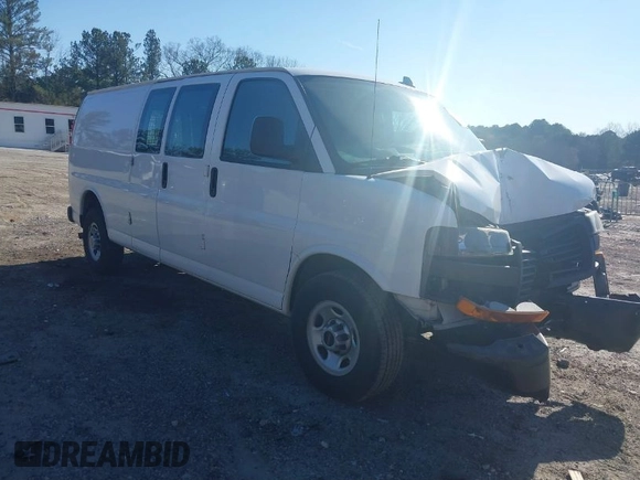 2021 GMC Savana Cargo Van with VIN 1GTW7BF77M1163122, listed as a IAAI auction lot 41716607 with 90,950 mi miles. Bid and sale history available at carsss.com. Image 1.