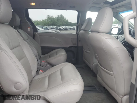 2015 Toyota Sienna XLE с VIN 5TDYK3DC6FS531521, выставлен на аукционе Copart как лот 62923695 с пробегом 135 782 миль миль и Списание • Salvage title. История ставок и продаж доступна на DreamBid. Изображение 11.