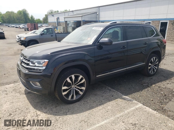 2019 Volkswagen Atlas SEL Premium z VIN 1V2NR2CAXKC620253, wystawiony jako Copart lot #56583635 z przebiegiem 57 734 mil mil oraz Szkoda całkowita • Salvage title. Historia ofert i sprzedaży dostępna na DreamBid. Obrazek 1.