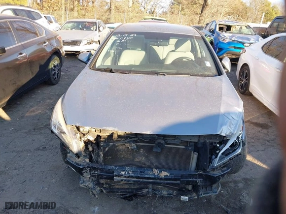2017 Hyundai Sonata SE with VIN 5NPE24AF0HH568287, listed as a IAAI auction lot 41272571 with 1 mi miles. Bid and sale history available at carsss.com. Image 11.
