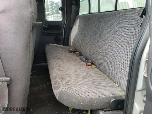 2000 Dodge Ram 1500 with VIN 3B7HC13Z1YG138356, listed as a Copart auction lot 68306524 with 171,481 mi miles and Salvage Title. Bid and sale history available at carsss.com. Image 11.