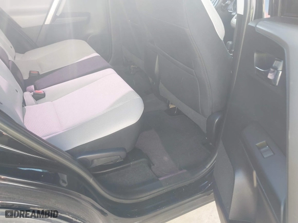 2016 Toyota RAV4 XLE with VIN 2T3WFREV3GW276390, listed as a IAAI auction lot 41829173 with 138,293 mi miles. Bid and sale history available at carsss.com. Image 8.