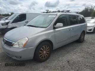 2012 Kia Sedona EX with VIN KNDMH4C74C6486839, listed as a Copart auction lot 70802134 with 204,278 mi miles and Clean Title. Bid and sale history available at carsss.com. Image 1.