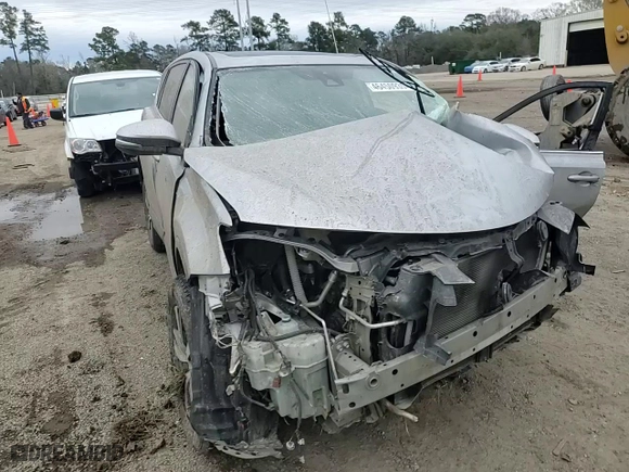 2018 Toyota RAV4 XLE with VIN 2T3RFREVXJW698502, listed as a Copart auction lot 46450935 with 131,103 mi miles and Salvage Title. Bid and sale history available at carsss.com. Image 11.