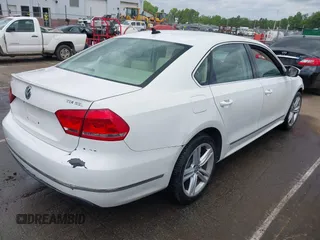 2013 Volkswagen Passat SEL Premium с VIN 1VWCN7A36DC046109, выставлен на аукционе IAAI как лот 42147929 с пробегом 129 591 миль миль и . История ставок и продаж доступна на DreamBid. Изображение 4.