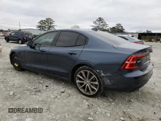 2019 Volvo S60 Momentum with VIN 7JRA22TK2KG002495, listed as a Copart auction lot 41535015 with 68,040 mi miles and Salvage Title. Bid and sale history available at carsss.com. Image 2.