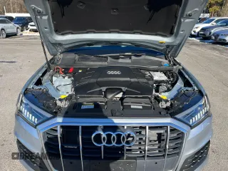 2024 Audi Q7 Premium Plus with VIN WA1LXBF78RD006198, listed as a Copart auction lot 43854945 with 31,863 mi miles and Clean title. Bid and sale history available at DreamBid. Image 8.