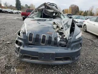 2017 Jeep Cherokee Latitude with VIN 1C4PJLCB5HW574743, listed as a Copart auction lot 82999194 with Not Provided miles and Salvage Title. Bid and sale history available at carsss.com. Image 5.