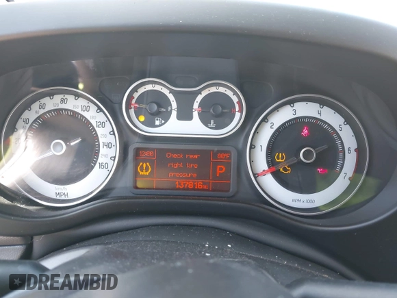 2017 FIAT 500L Pop with VIN ZFBCFAAH5HZ039425, listed as a IAAI auction lot 42013167 with 137,816 mi miles. Bid and sale history available at carsss.com. Image 7.