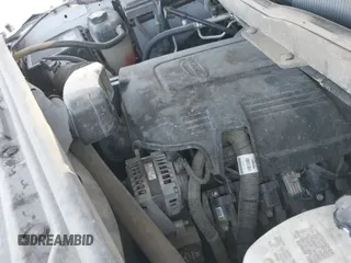 2017 Chevrolet Silverado 2500HD Work Truck z VIN 1GB2CUEG7HZ389826, wystawiony jako IAAI lot #42077152 z przebiegiem 126 564 mil mil oraz . Historia ofert i sprzedaży dostępna na DreamBid. Obrazek 21.