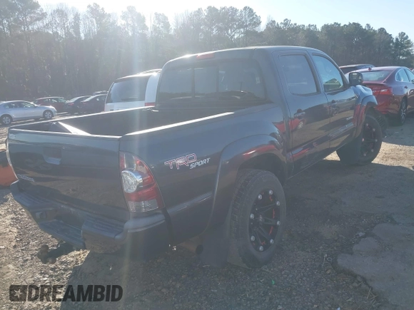 2009 Toyota Tacoma PreRunner with VIN 3TMJU62N09M079135, listed as a IAAI auction lot 41608120 with 230,384 mi miles. Bid and sale history available at carsss.com. Image 4.