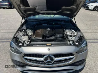 2022 Mercedes-Benz C 300 z VIN W1KAF4GB1NR050013, wystawiony jako Copart lot #61496615 z przebiegiem 77 812 mil mil oraz Czysty tytuł • Clean title. Historia ofert i sprzedaży dostępna na DreamBid. Obrazek 8.