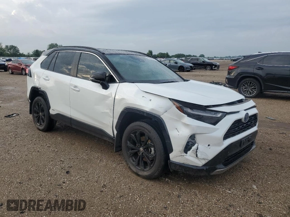 2024 Toyota RAV4 Hybrid XSE z VIN 2T3E6RFV5RW053717, wystawiony jako Copart lot #63863505 z przebiegiem 14 665 mil mil oraz Szkoda całkowita • Salvage title. Historia ofert i sprzedaży dostępna na DreamBid. Obrazek 4.