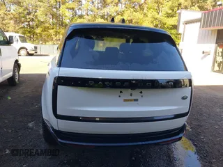 2023 Land Rover Range Rover SE z VIN SALKP9FU3PA072844, wystawiony jako IAAI lot #40742483 z przebiegiem 5 272 mil mil oraz . Historia ofert i sprzedaży dostępna na DreamBid. Obrazek 16.