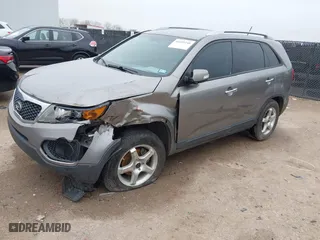 2011 Kia Sorento LX with VIN 5XYKT4A18BG116459, listed as a IAAI auction lot 41695140 with 175,583 mi miles. Bid and sale history available at carsss.com. Image 17.